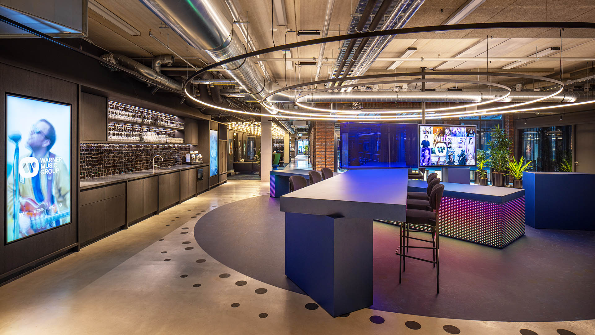 Warner Music Group 002